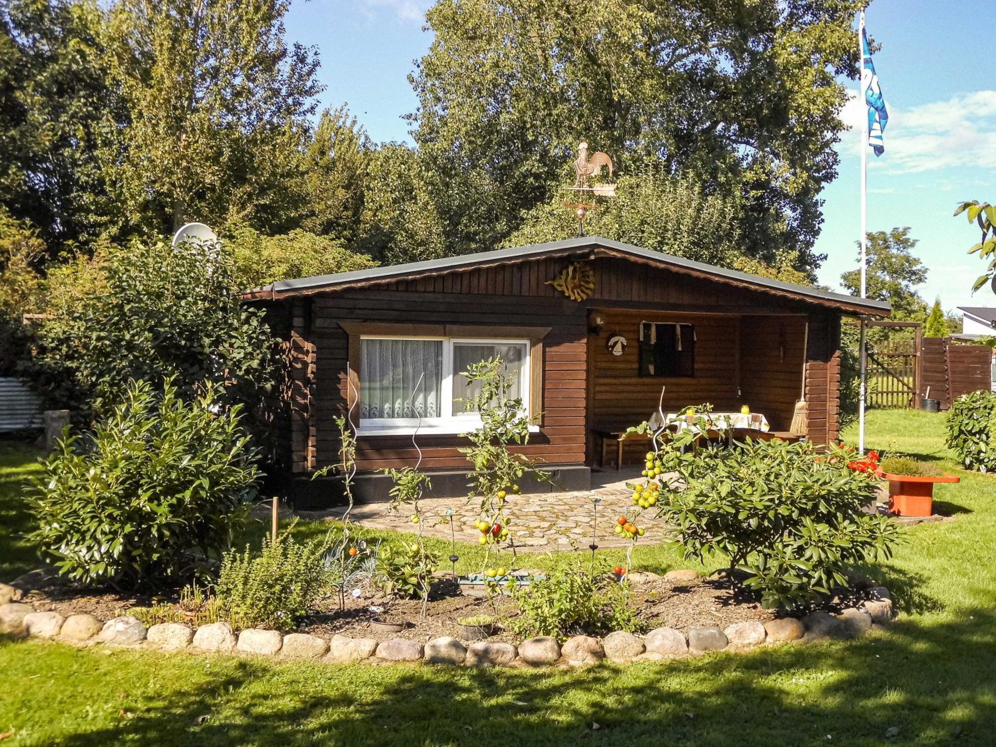 Bungalow Und Ferienwohnung Auf Ruegen Kluis ภายนอก รูปภาพ